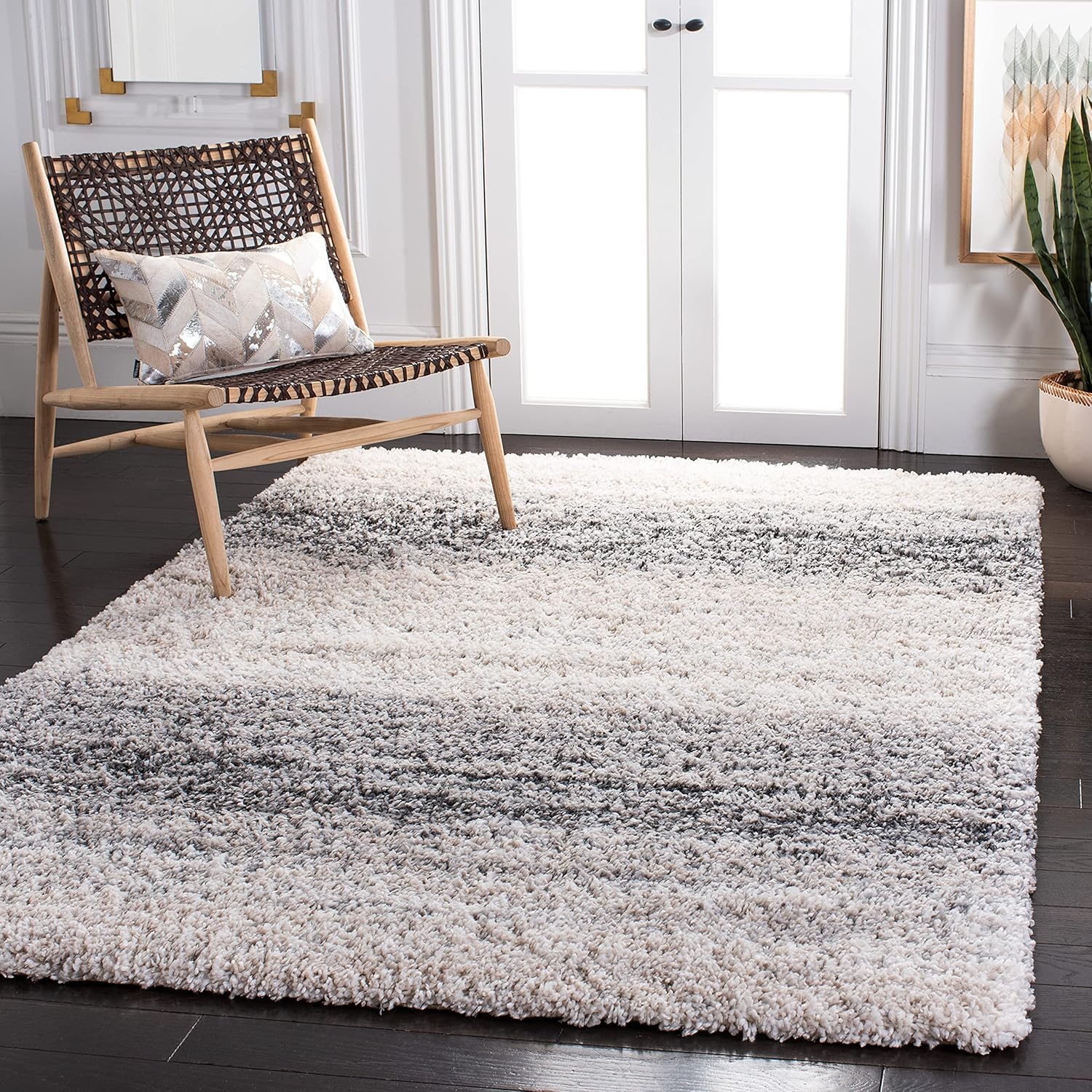 SAFAVIEH Area Rug 8×10 – Fontana Shag Collection – Large – Ivory & Grey, Modern Design, Non-Shedding & Easy Cleaning, Ultra Plush Thick Pile, Ideal for Living Room, Bedroom, Dining Space (FNT852A)